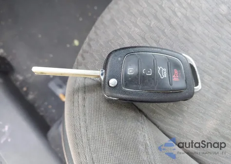 2015 Hyundai Santa Fe Sport 2.4L from USA, damaged, VIN 5XYZT3LBXFG280347